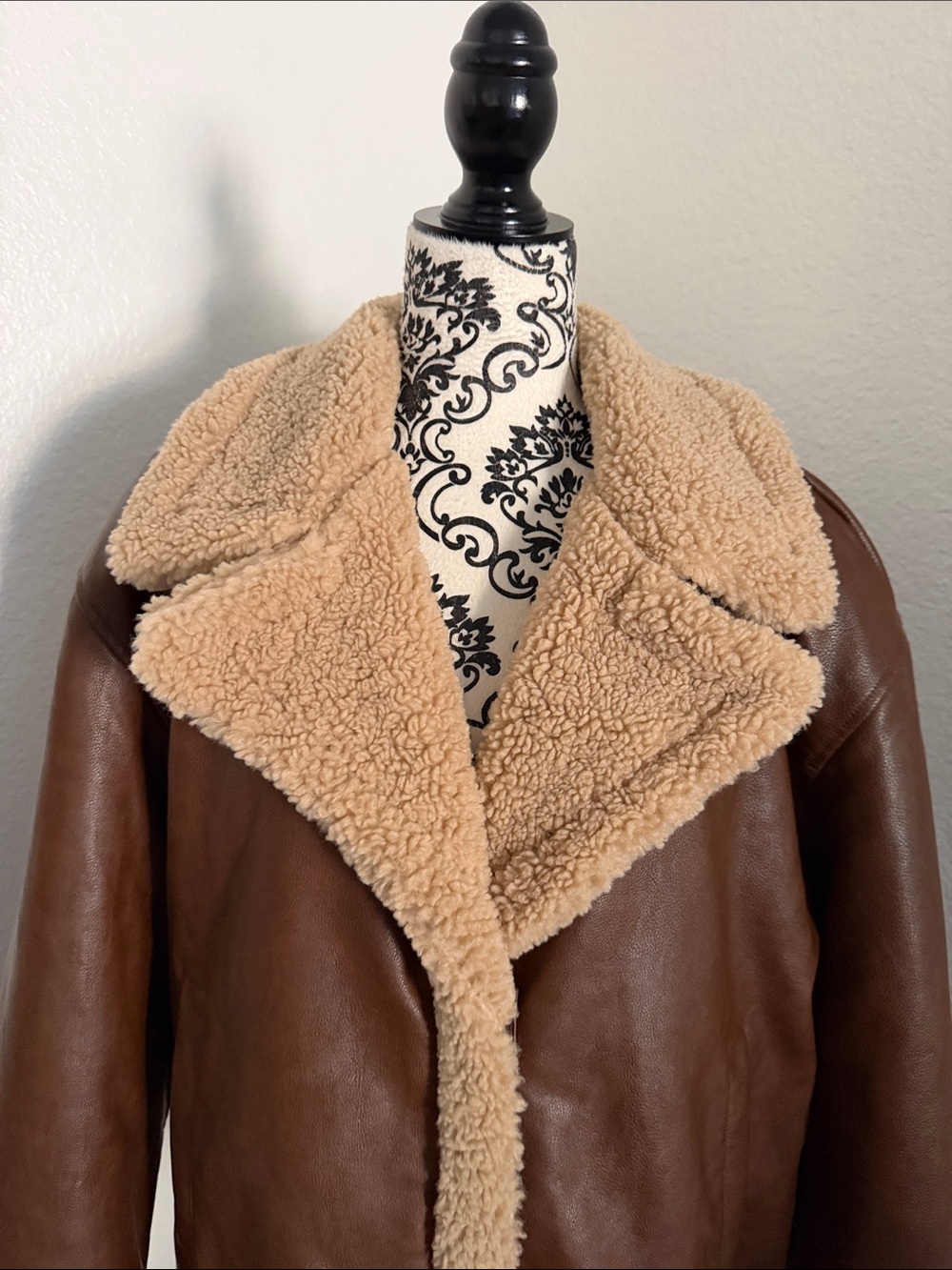 Levi’s Women’s Faux Fur & Faux Leather Moto Jacket Size XXL - Picture 2 of 12